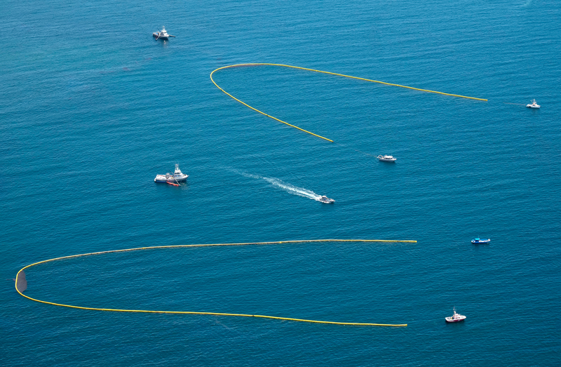 Illustration for article titled Santa Barbara Still Reeling From the Worst Oil Spill in Decades
